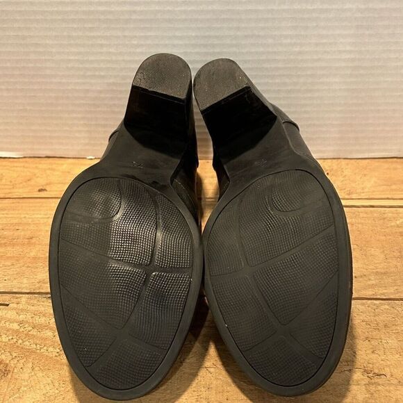 Kelly & Katie Womens Matte Black Faux Leather Slip On Booties Size 7.5 - Picture 4 of 10